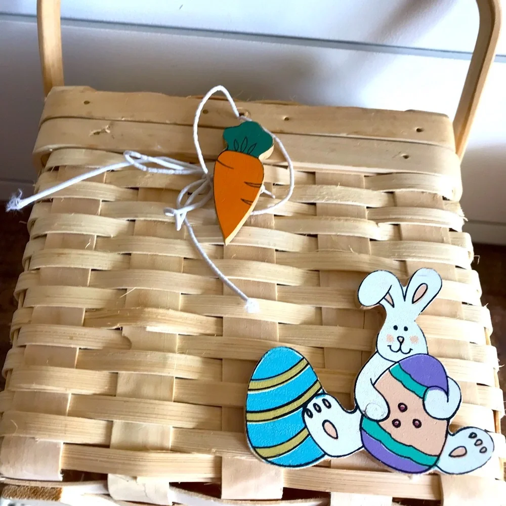 N/A beautiful basket